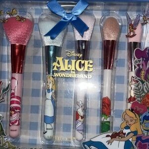 Disney Alice in Wonderland Makeup Brush Set | 5-Piece Face Brush Collection